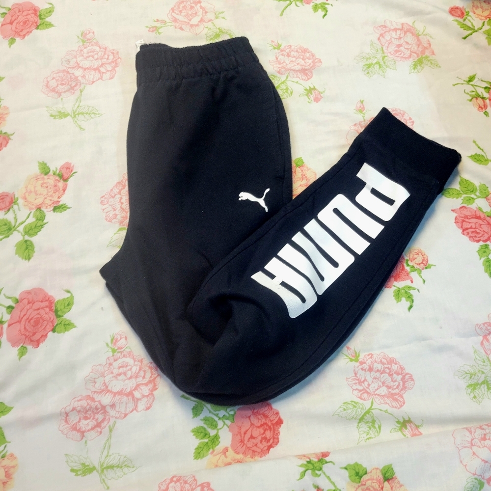 Puma joggers